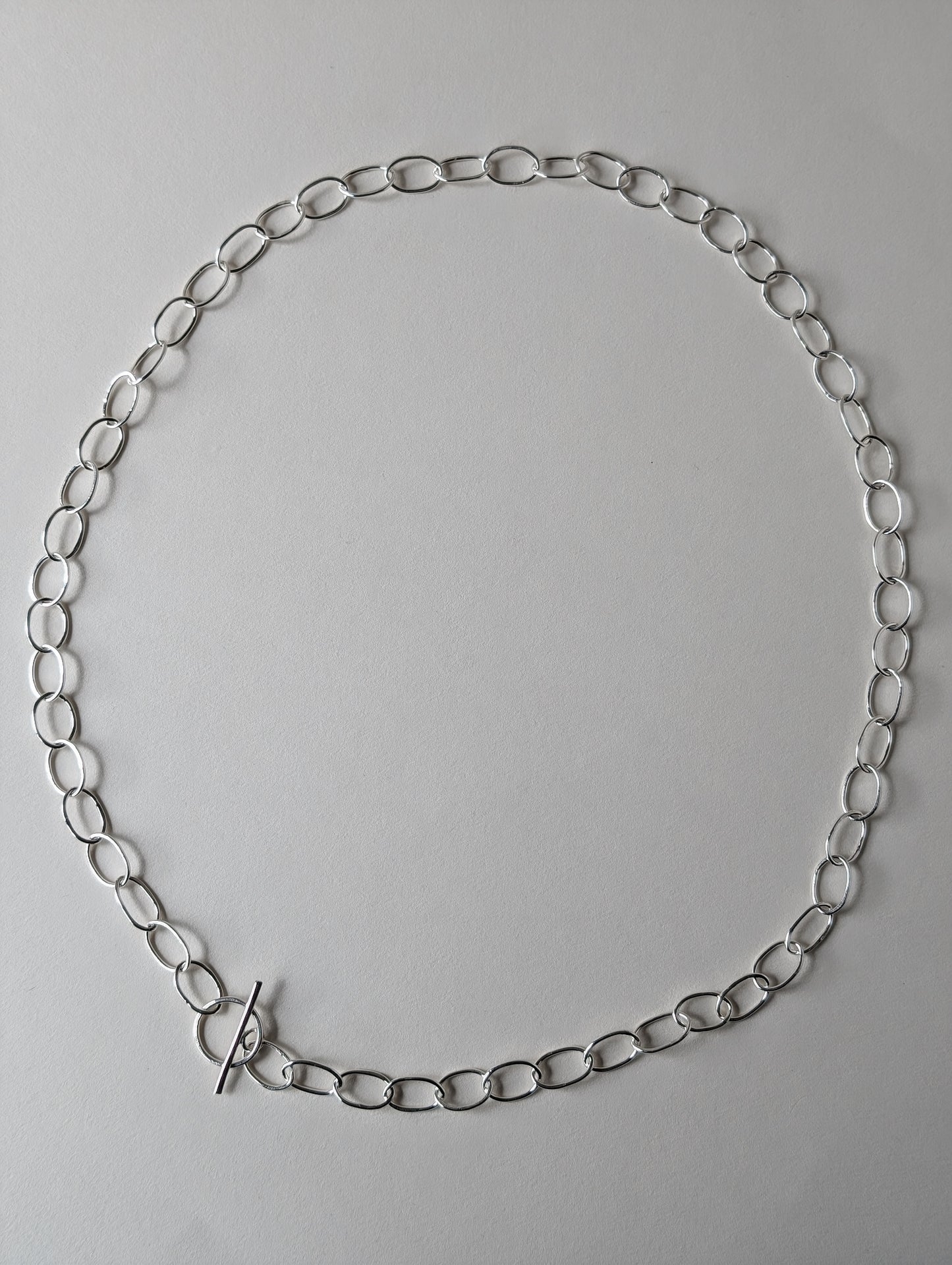 Oval link chain