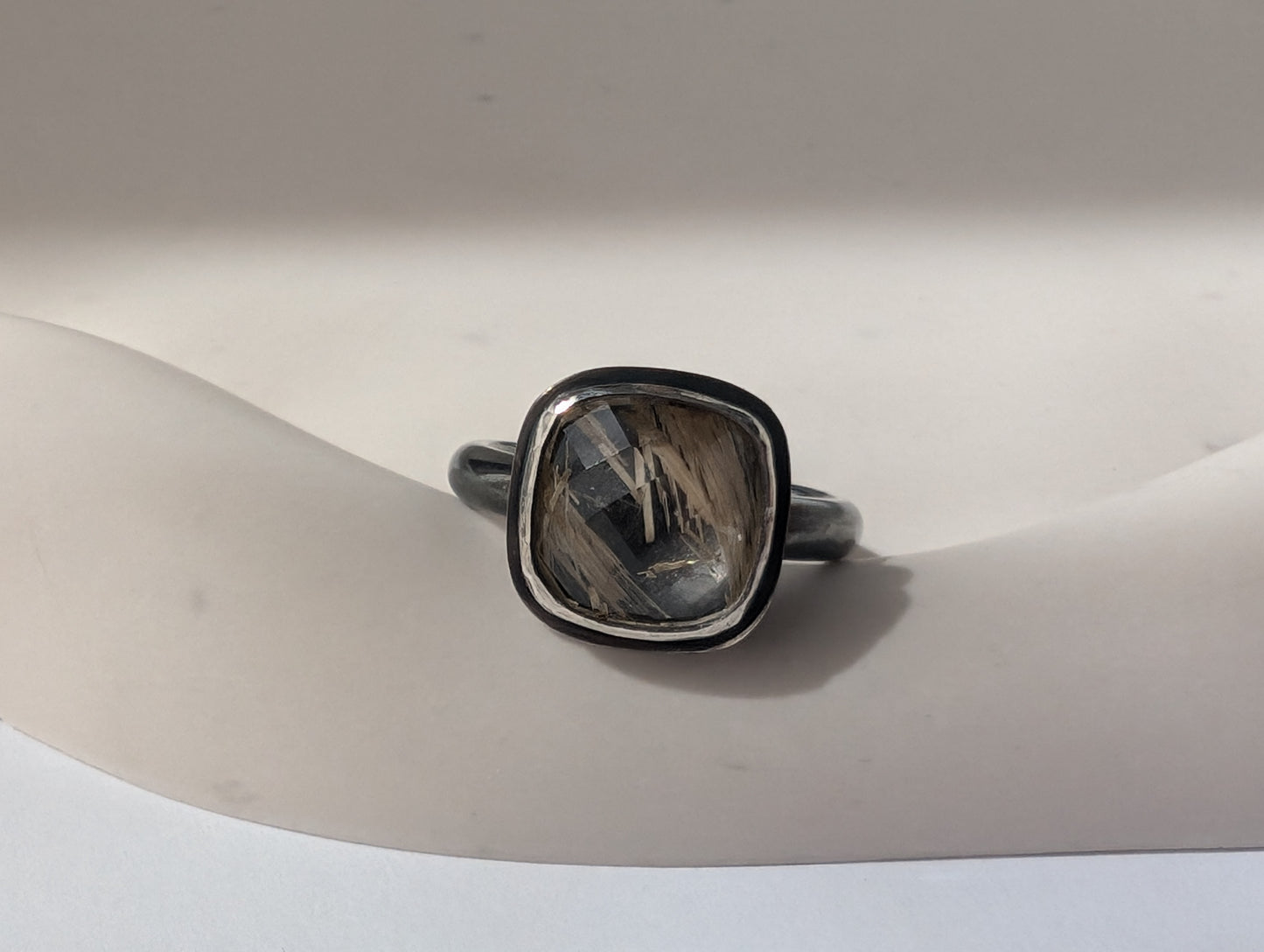 Rutile quartz ring